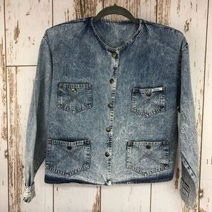 Vintage Denim Jacket, Dreams.  Size Medium. In excellent condition!